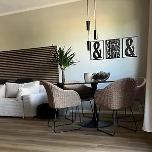Leubnitz Apartment